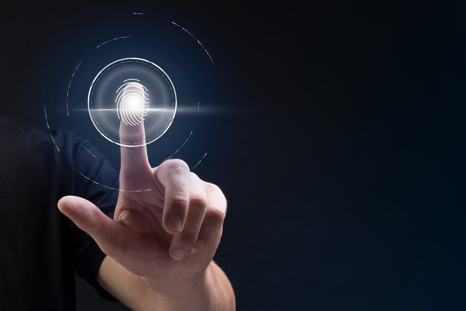 Control inteligente con autenticación biométrica